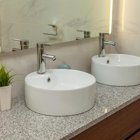 Baluarte Apartments Lagos Ngoại thất bức ảnh