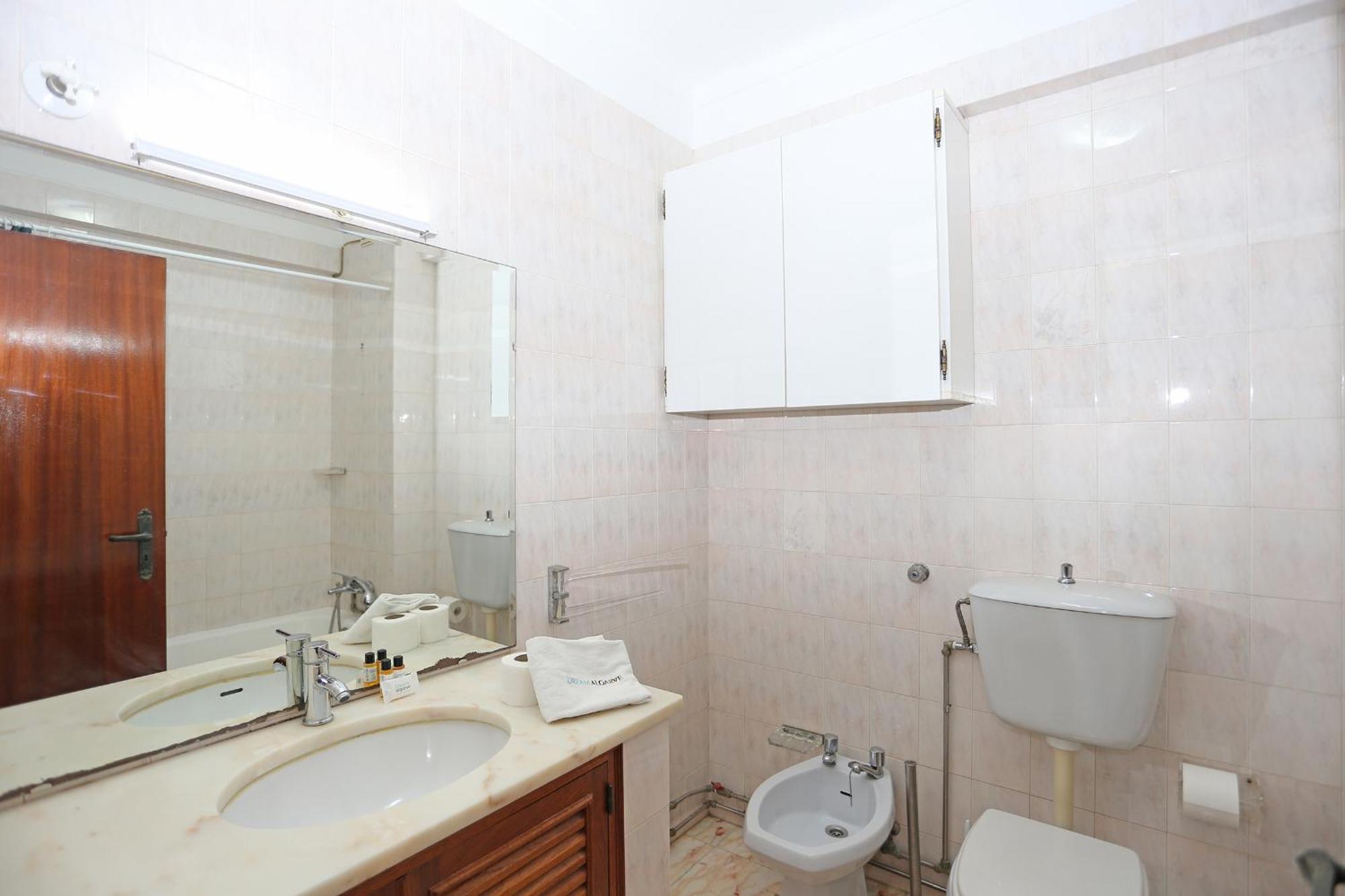 Baluarte Apartments Lagos Phòng bức ảnh